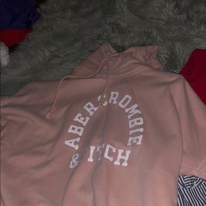 cropped abercrombie& fitch sweater